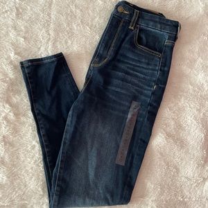 Curvy Highest-Rise Jegging